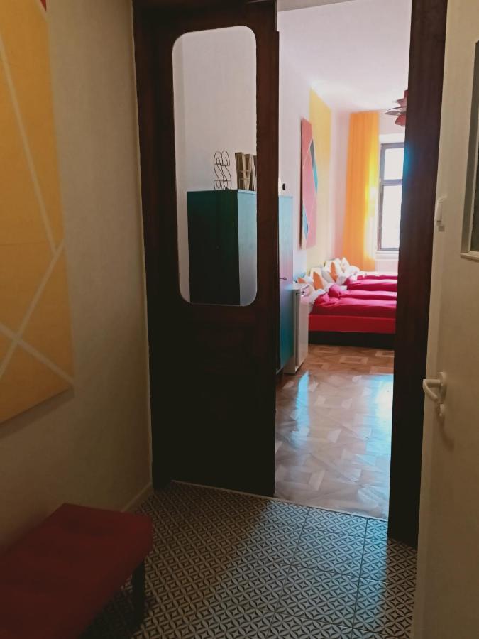 View To The Cracow Basic Apartment Красков Екстериор снимка