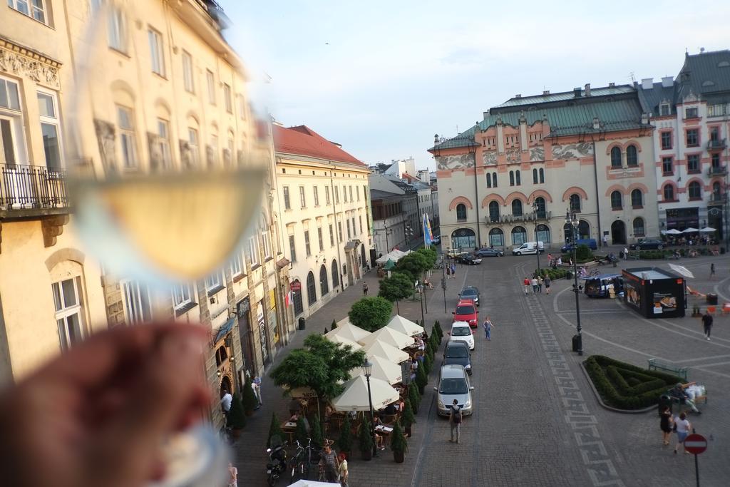 View To The Cracow Basic Apartment Красков Екстериор снимка